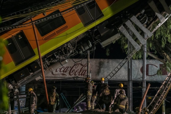 Derrumbre y tragedia en M&eacute;xico dej&oacute; al menos 23 muertos