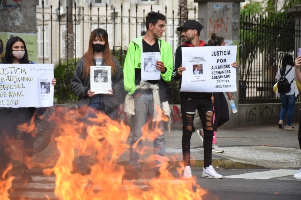 Habló la hermana del mecánico asesinado en La Plata: “Mataron a un héroe; queremos justicia”