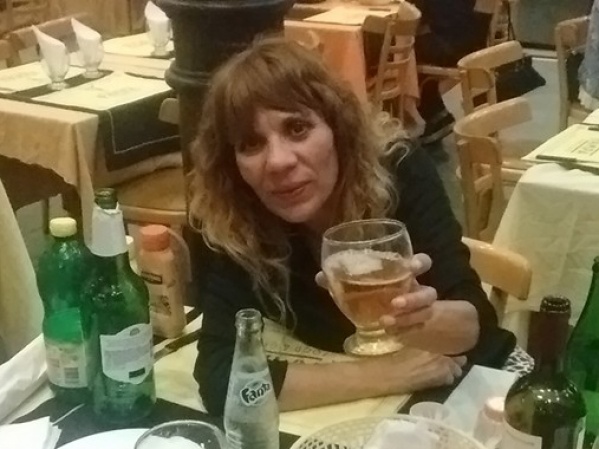 A una platense le robaron todo y la dejaron en la calle con sus dos hijos: "Quedamos con lo puesto"