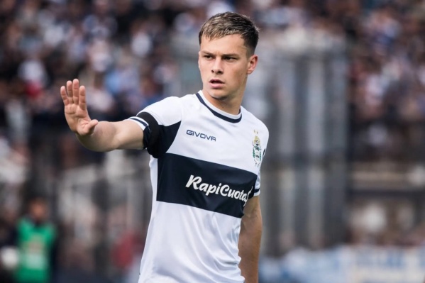 Otra complicación: ¿Por qué la FIFA nuevamente inhibió a Gimnasia por Abaldo y cómo podría resolverse la situación?