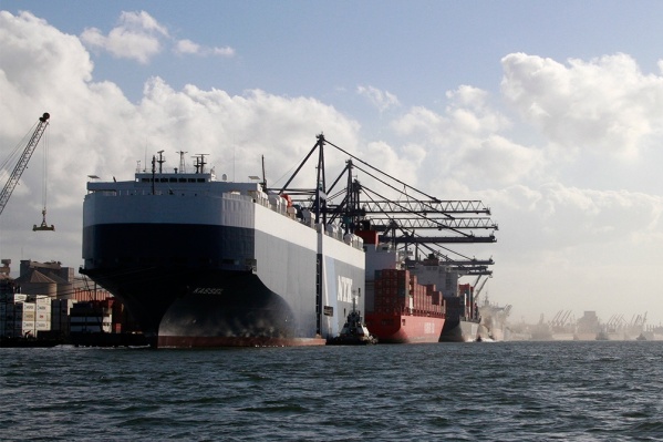 El Gobierno aportará $10.000 millones para la compra y construcción de buques en el país