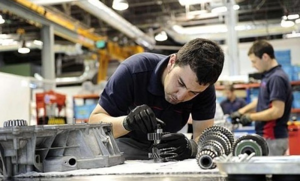 Con una suba del 3,2% interanual, el empleo industrial acumula 22 meses de crecimiento mensual ininterrumpido