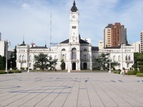 "Primicia mundial de la Municipalidad de La Plata", luego de dos horas de espera se dio a conocer la noticia