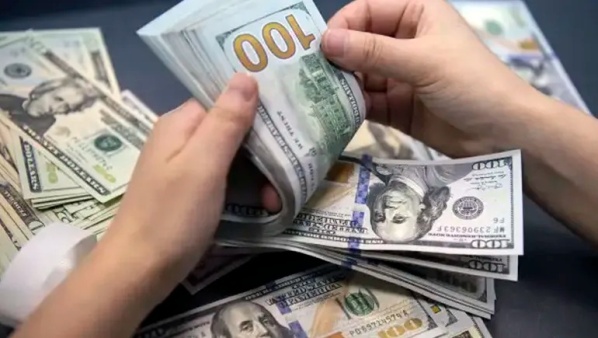 Cay&oacute; la banda del "Fantasma" quienes imprim&iacute;an d&oacute;lares falsos