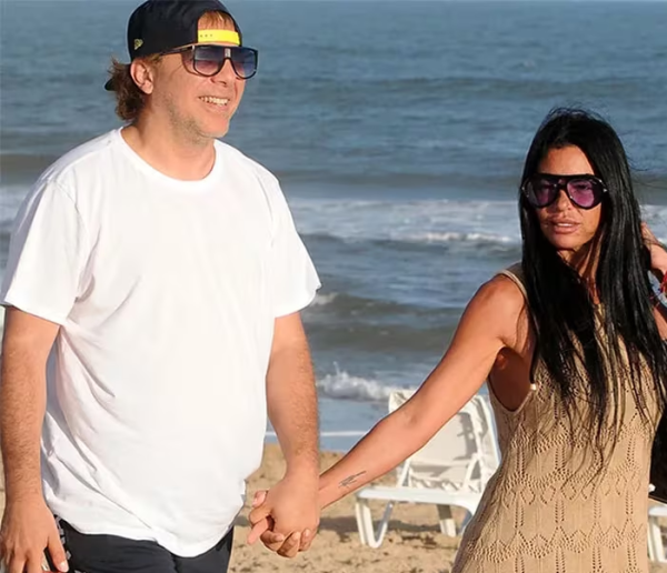 Cristian Castro muy acaramelado con su nueva novia argentina en la playa