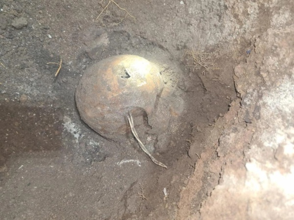 Encontraron un esqueleto enterrado y suponen que es de una mujer que está desaparecida desde hace 10 años