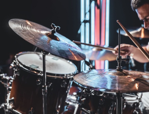 Asaltaron y le robaron su batería a un músico en 17 y 33