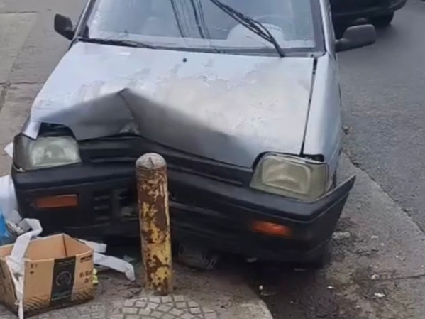 Un choque en 122 y 38 dejó a una mujer herida en Ensenada