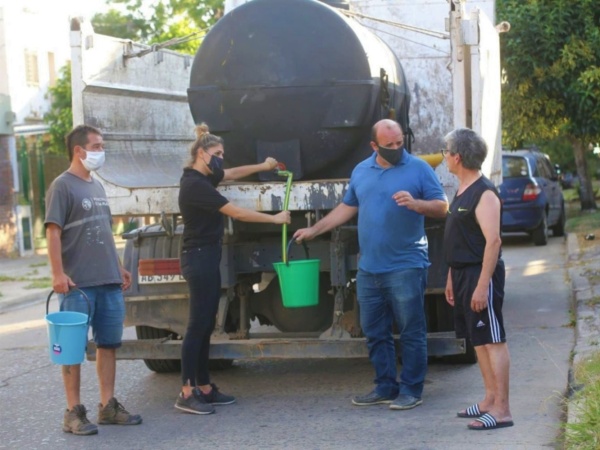 En zona norte, los vecinos se organizan para ir a la Justicia por la falta de agua
