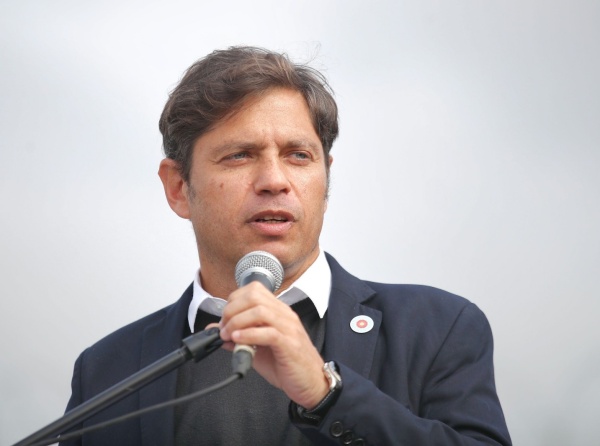 Kicillof envió a la Legislatura un pedido para tomar deuda por 150 millones de dólares para garantizar las obras públicas