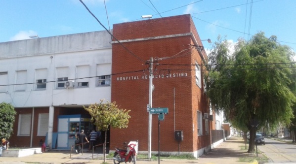 Conmoción en Ensenada: encontraron un feto en la vereda del Hospital Horacio Cestino