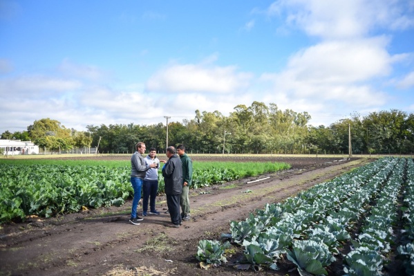 Garro se encontró con productores y comerciantes de Lisandro Olmos: "Es una muestra del potencial que hay en nuestra Ciudad"