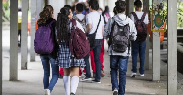 La provincia de Buenos Aires seguirá limitando el incremento de cuotas de colegios