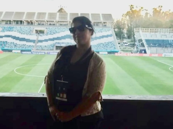 La platense Ivana Rodríguez cumplió 100 partidos siendo la voz del estadio de Gimnasia y Esgrima