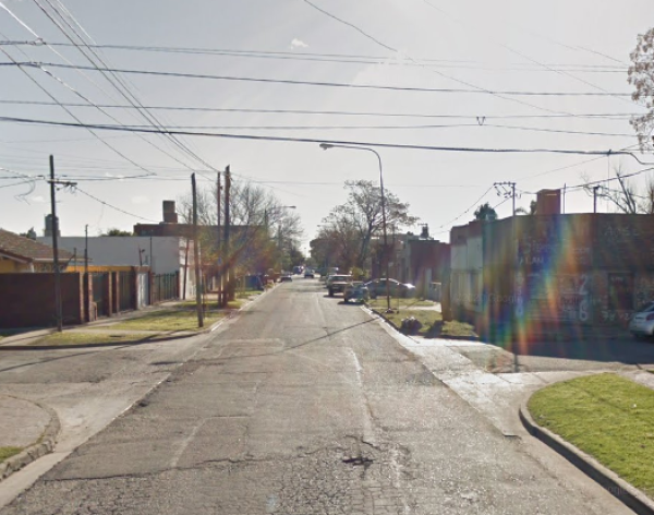 Un trabajador fue asaltado por dos motochorros en el barrio platense Altos de San Lorenzo