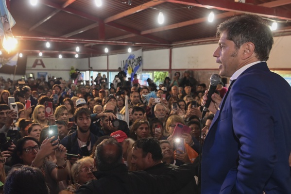 Kicillof: “Milei no ha respetado ningún valor de los argentinos y ahora se unió con lo peor de la clase política"