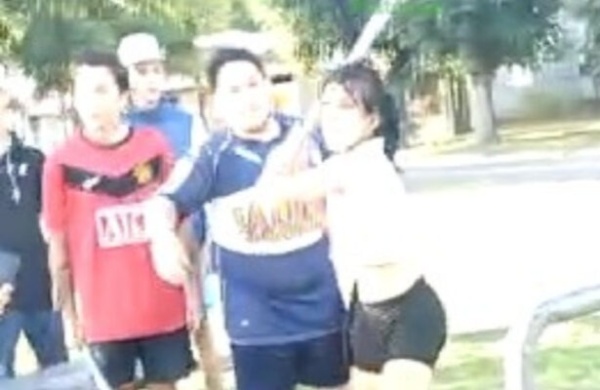 Intentaron robarle la bicicleta a su hijo en Villa Castells, lo defendi&oacute; y la terminaron apu&ntilde;alando