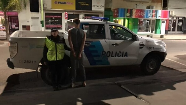 Discut&iacute;a con su novia y le arroj&oacute; cera depilatoria derretida en la cara