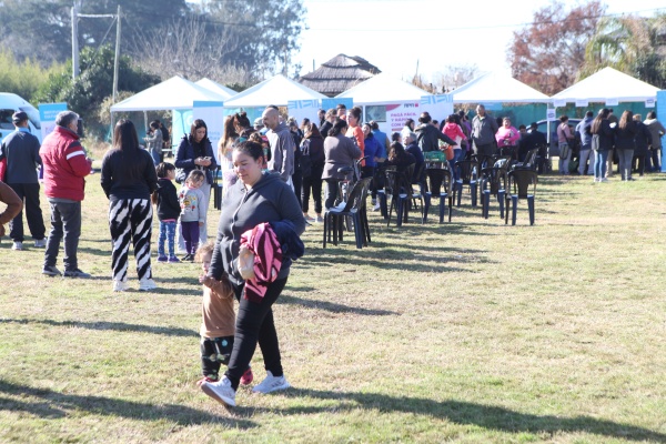 Los vecinos del barrio El Rinc&oacute;n recibieron servicios esenciales del Municipio en su localidad