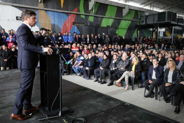 Kicillof: “Ni la motosierra ni la dinamita, nos hace falta más ciencia, investigación y energía para incluir a todos y todas”