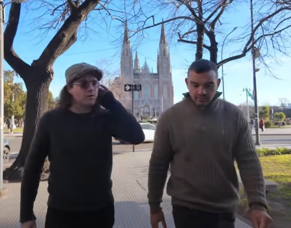 Peter Lanzani y Agustín Creevy recorrieron La Plata: Arte, historia y un asado bien argentino