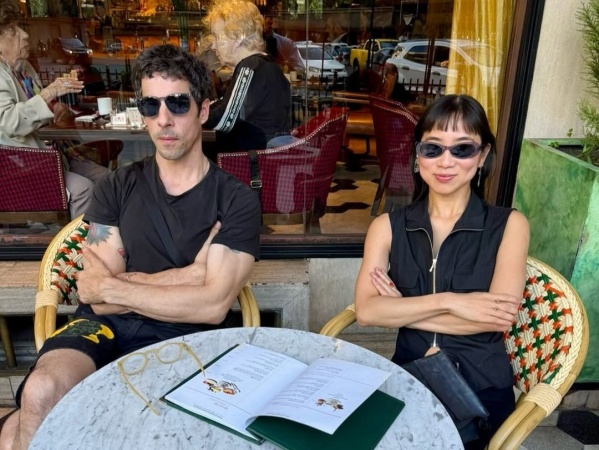 Esteban Lamothe y Débora Nishimoto celebran su primer año de amor