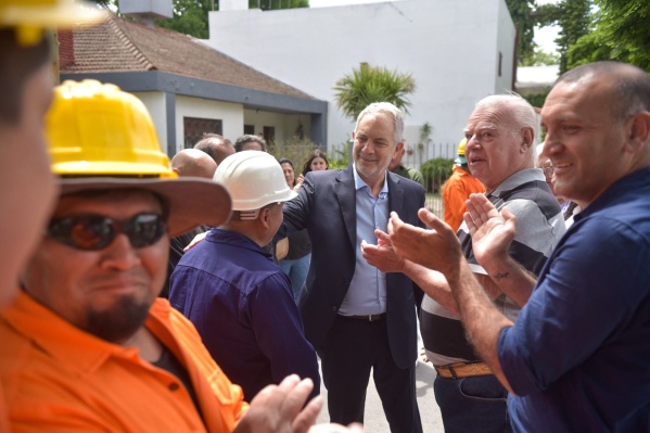 Alak inauguró una obra que mejorará la conexión de los vecinos de Gonnet con múltiples instituciones