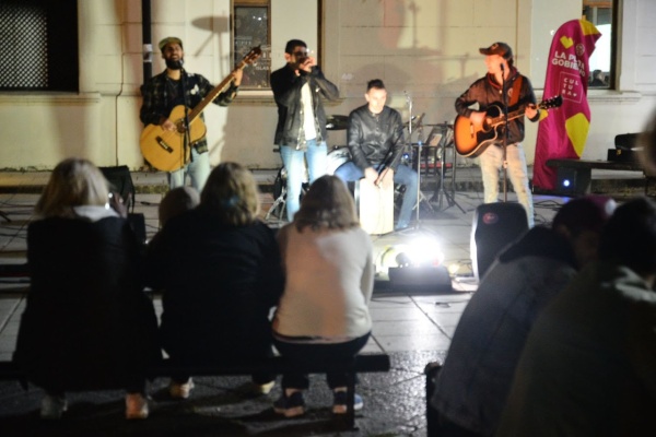 Cine, música y literatura en las "Noches Culturales" de los Barrios Platenses: ¿Cuándo y dónde será?