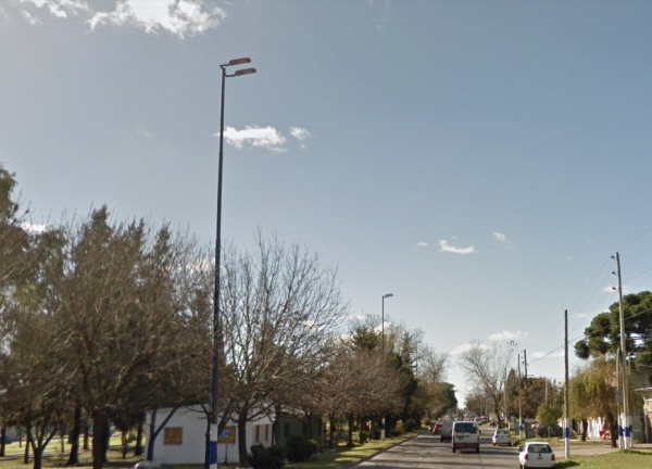 En avenida 72, los frentistas piden que reparen las luminarias que no funcionan