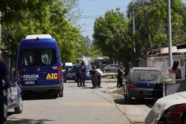 Un joven de 23 años apareció maniatado, amordazado y con un tiro en la cabeza: investigan un ajuste de cuentas