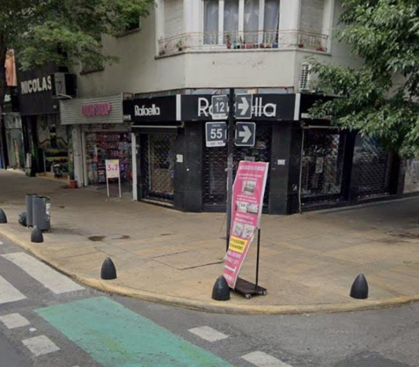 Un conductor se descompens&oacute; al volante y termin&oacute; arriba de la vereda en La Plata