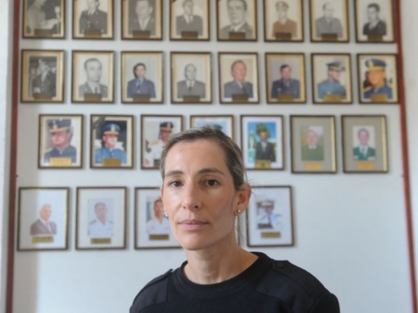 Por primera vez una mujer está al frente de la Escuela de Cadetes