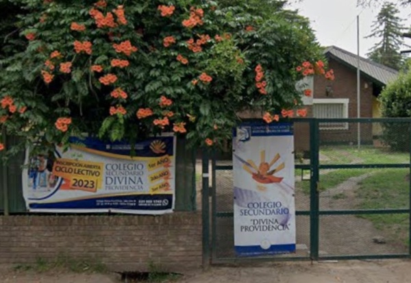 Preocupación por el aumento de las cuotas en Colegio Divina Providencia de Villa Elisa y posible cierre del nivel secundario