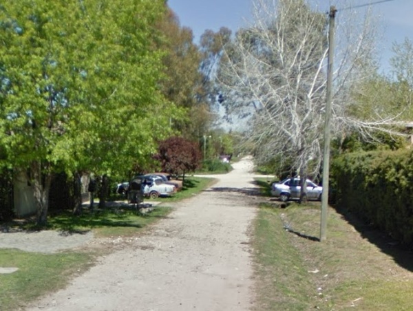 En un sector de City Bell, los vecinos exigieron que asfalten las calles