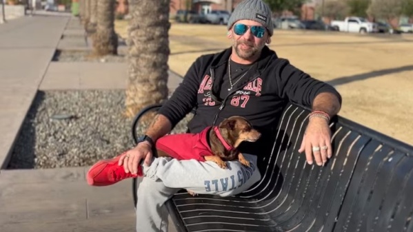 Perdió a su perro hace 8 años, lo encontró y su historia conmocionó en las redes