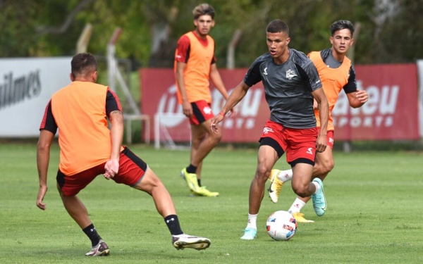 Con juveniles y sin titulares, Zielinski defini&oacute; todo para jugar por Copa Argentina