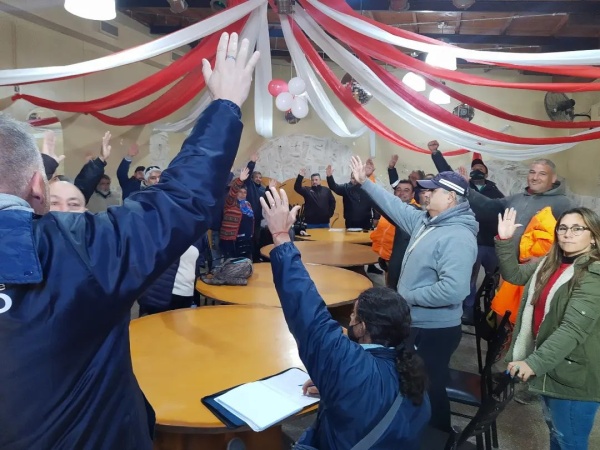 Cagliardi vs Municipales: "Se decidió extender la medida de fuerza a todas las áreas por tiempo indeterminado"