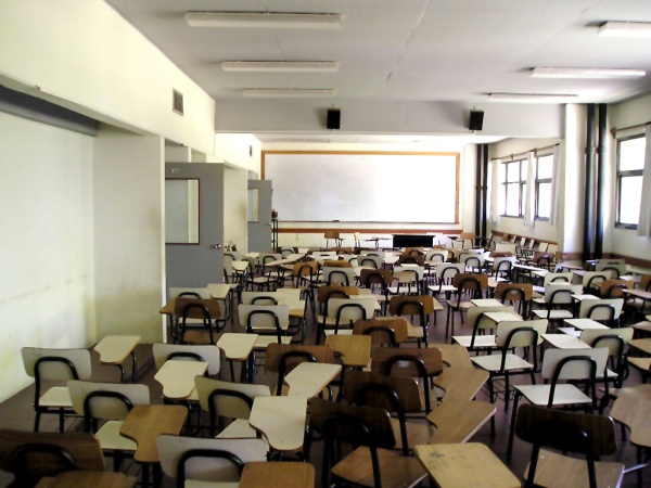 Los docentes universitarios anunciaron un paro de 72 horas y no habrá clases en la UNLP