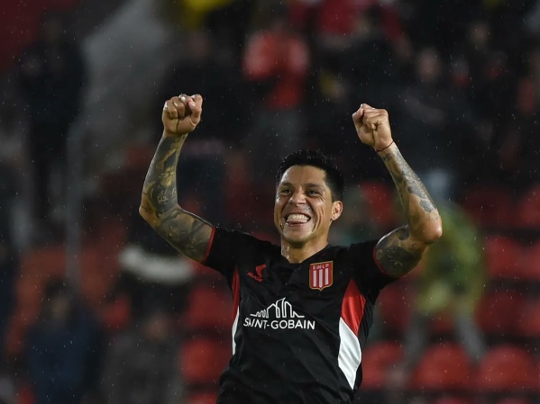 El tierno gesto que tuvo Enzo Pérez en plena concentración Pincha