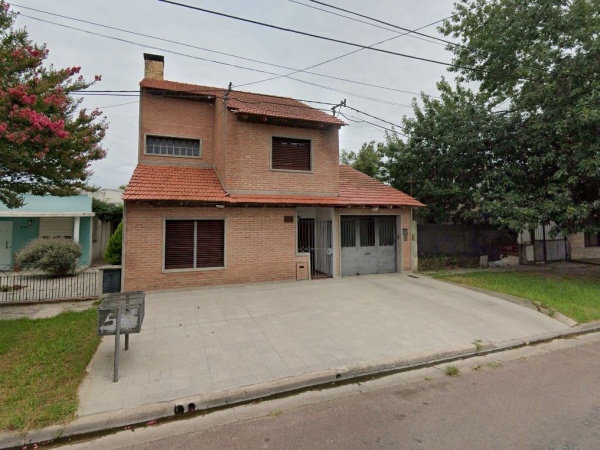 Una pareja alquiló una habitación en La Plata y amenazó quedarse con la propiedad