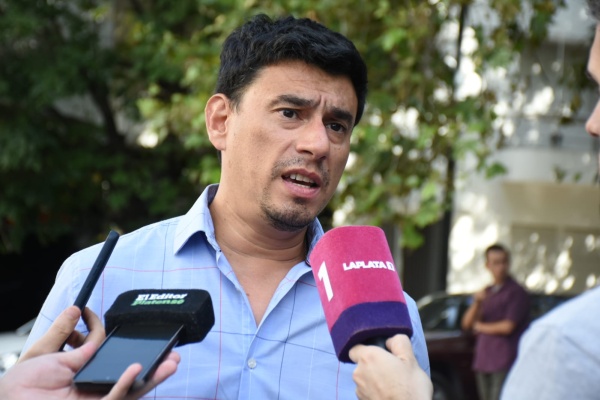 "Chucho" Gómez: "Más allá del pliego de ESUR, estamos reforzando la recolección de residuos en La Plata con nuestro personal"