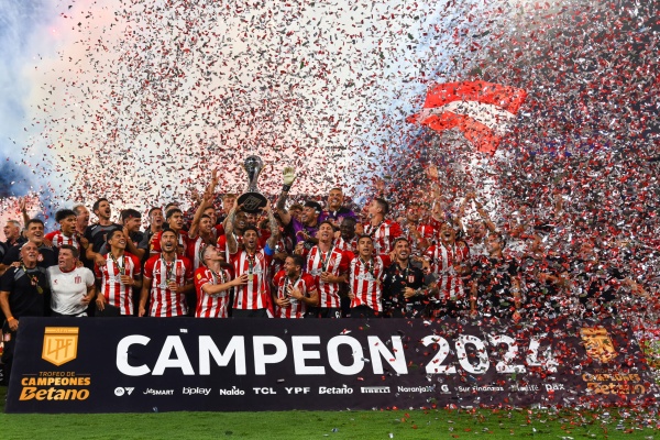 Con la guardia alta: &iquest;Qui&eacute;n ser&aacute; el &aacute;rbitro de la final y qu&eacute; antecedentes tiene con Estudiantes?