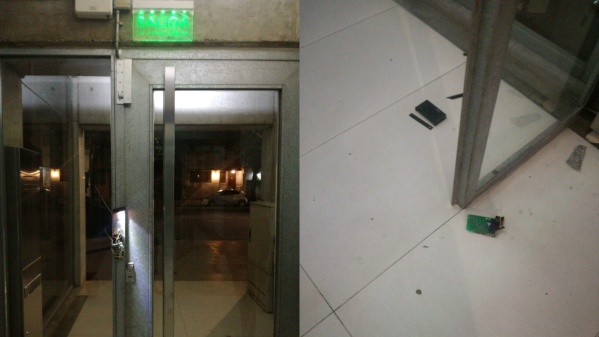 Rompieron la puerta, ingresaron al edificio y se llevaron una moto en La Plata