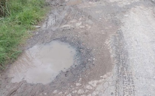 En un sector de Villa Elvira reclamaron por obras inconclusas que fueron tapadas por tierra