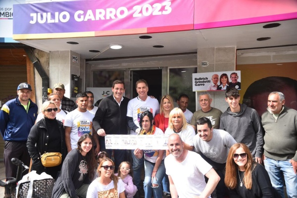 Garro recibió a Santilli y se reunió con vecinos y empresarios: "Hay que trabajar con humildad y tirando para adelante"