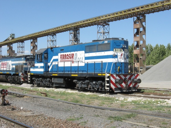 Descarriló un tren de carga en Tolosa y quedó detenido sobre las vías