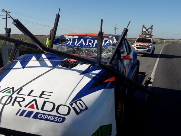 Accidentado viaje en ruta para un auto TC Rioplatense a pocas horas de correr en La Plata