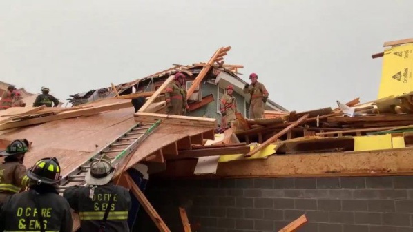 Otro derrumbe de un edificio en Estados Unidos: hay varios heridos
