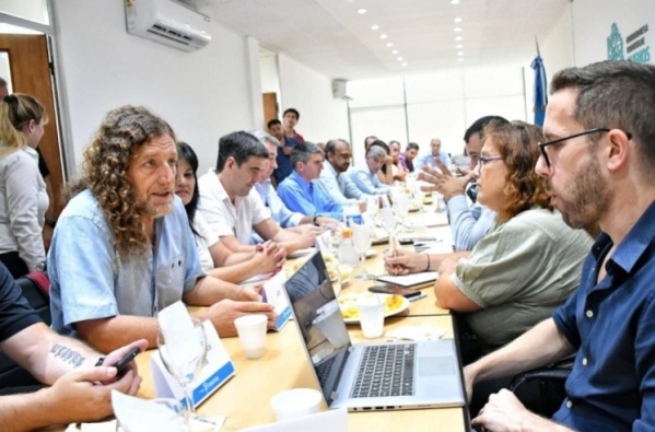 Tras la primera reunión de paritarias del año, Estatales aseguraron que: "Es importante revalorizar el salario"