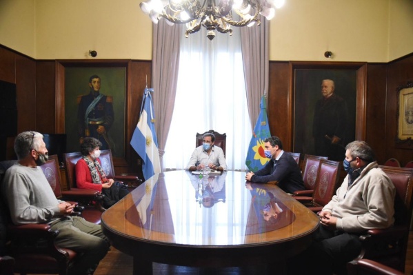 Garro se reunió con los vecinos afectados por la traza de la Ruta 6: “El Municipio no avaló esa gestión"